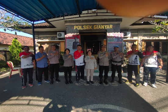 Jelang Hari Bhayangkara, Team Penilai Lomba Kebersihan Mako Lakukan Penilaian di Polsek Gianyar
