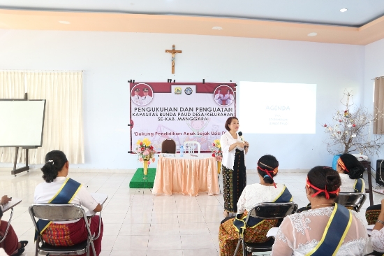 TP PKK Kabupaten Manggarai Berkolaborasi bersama PT Elnusa Gelar Acara Parenting Education di Era Digital Pasca Covid-19