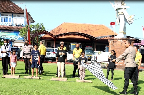 Semarakkan Hari Bhayangkara ke-76, Polres Gianyar Gelar berbagai Lomba Tradisional
