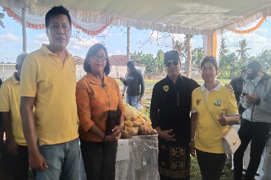 DPC Partai Golkar Badung Bagikan Daging Babi 9 Ton bagi Pengurus dan Konstituen