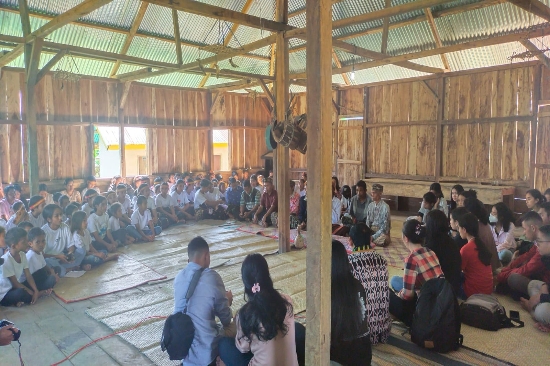 Ratusan Anak dari Tiga Desa di Rahong Utara Ikuti Diskusi tentang Anak bersama Kelompok Anak Laskar Pelangi Topak