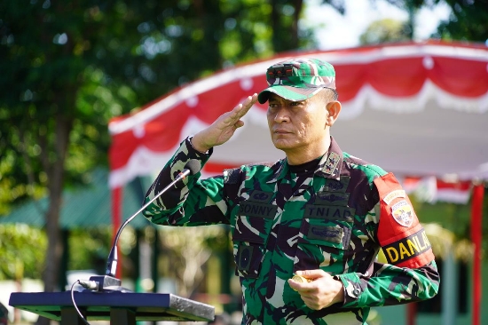Pangdam IX/Udayana Tutup Latihan Pratugas, Yonif RK 744/SYB Siap Amankan Perbatasan RI-RDTL