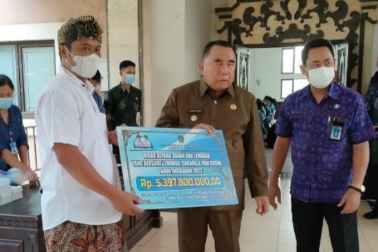 Bupati Tamba Serahkan Bantuan Hibah, Plt Kadis Parbud: Lima Bansos sudah Cair