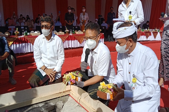 Jaya Negara Dampingi Menkes RI saat Peletakan Batu Pertama Pembangunan Gedung Aesthetic Centre RSUP Sanglah