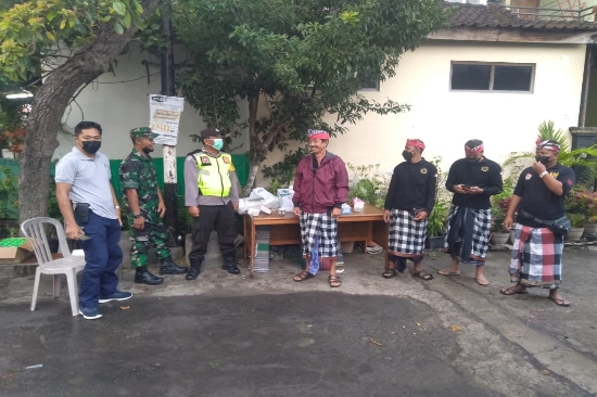 Sipandu Beradat-Kring Polri Amankan Ibadah Idul Adha 1443 di Blahbatuh