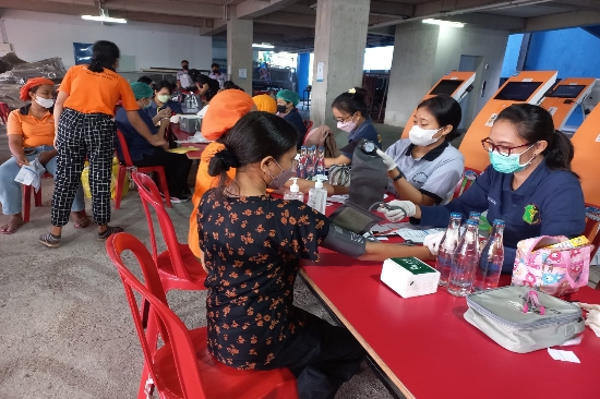 Polres Gianyar Gelar Vaksinasi Ratusan Karyawan PT Mitra Prodin