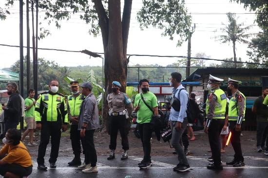 Kapolres Gianyar Pimpin Pengamanan Even Internasional GFNY Tahun 2022