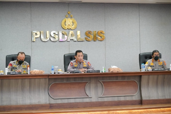Kapolri: Raih Kepercayaan Publik untuk terus Kawal Kebijakan Pemerintah