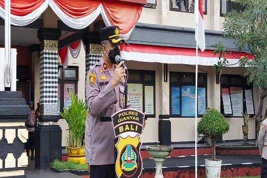 Wakapolres Gianyar Pimpin Apel Pagi, Sampaikan Arahan Kapolda Bali