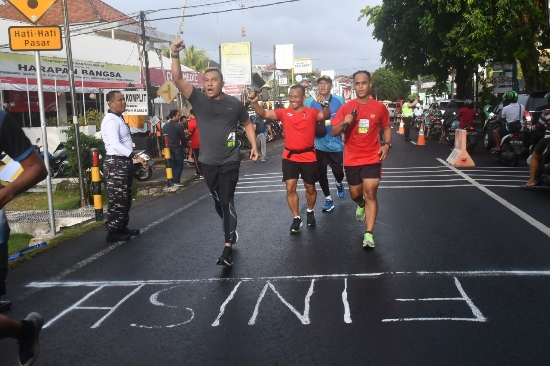 Meriahkan HUT TNI AL ke-77, Lanal Denpasar Gelar Fun Run 7,7 Km dan Diikuti 500 Peserta
