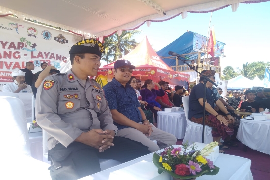 Polsek Blahbatuh Amankan Upacara Melaspas Ratu Gede Desa Adat Bonbiyu