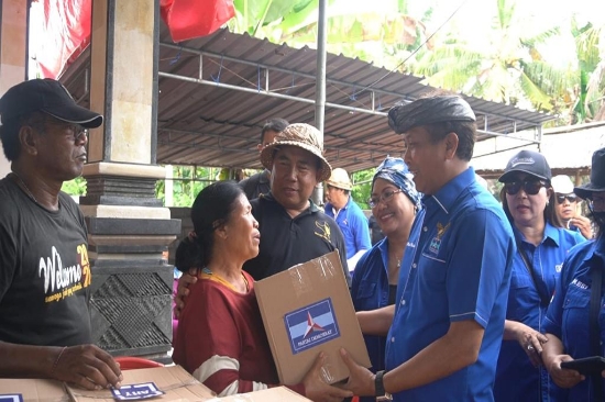 Ketua Umum DPP Partai Demokrat Instruksikan, Bantu Korban Banjir Jembrana