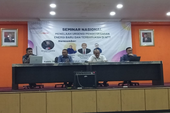 Gelar Seminar, Mahasiswa Pascasarjana NTT Bahas Pengembangan Energi Baru dan Terbarukan