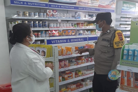 Cegah Penyakit Gagal Ginjal, Polsek Sukawati Imbau Apotek tidak Edar Obat yang Mengadung EG dan DEG berlebih oleh BPOM RI 