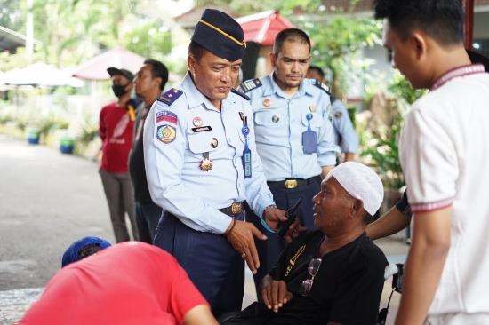 74 Warga Binaan Lapas Kelas I Surabaya Hirup Udara Bebas