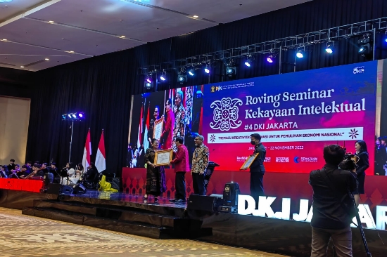 Pacu Kreativitas dan Inovasi, Kemenkumham Beri Penghargaan kepada Pemprov Bali dan Dekranasda Bal