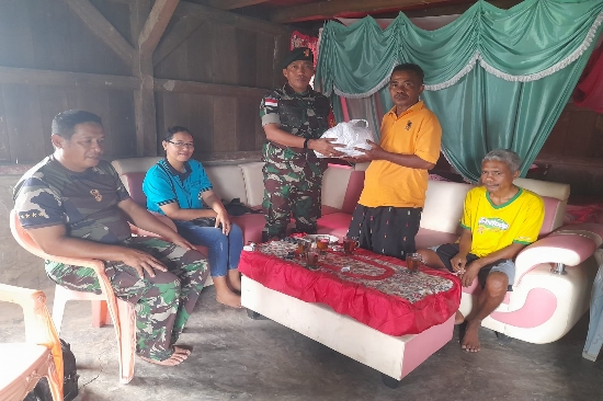 Peduli Terhadap Pasien ODGJ, Koramil 1612-02/Komodo Beri Bantuan Kemanusiaan