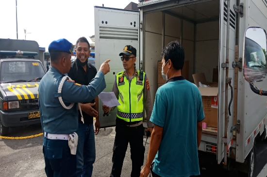 Amankan Presidensi G20, Subsatgaspam Pelabuhan Benoa Periksa Kelengkapan Identitas dan Barang