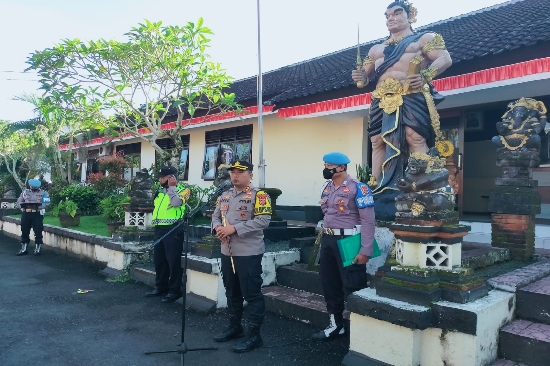 Kapolres Gianyar Kunjungi Mako Polsek Ubud dan Berikan Apresiasi