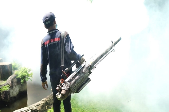 Antisipasi DBD, Lapas Surabaya Lakukan Fogging Kamar Hunian Warga Binaan