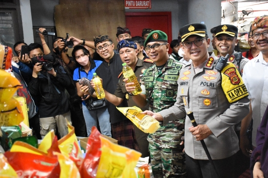Pastikan Stock dan Harga Pangan Aman, Walikota Jaya Negara dan Forkopimda Gelar Inspeksi ke Pasar Badung