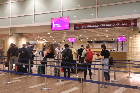 Libur Natal dan Tahun Baru, Sebanyak 280 Ribu WNA Datang ke Bali Via Bandara Ngurah Rai