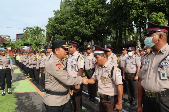 Kapolres Gianyar Pimpin Perayaan Hari Ulang Tahun Satpam Ke-42 Tahun 2022 