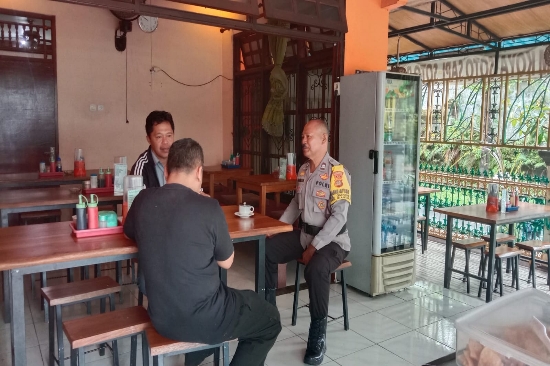 Jelang Hari Raya Isra Miraj Bhabinkamtibmas Sambangi Ketua PHBI Gianyar