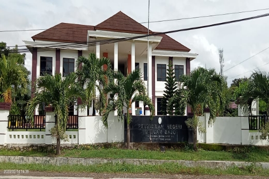 Kasus Mantan Camat Boleng Kini Sudah Masuk Agenda Putusan Sela