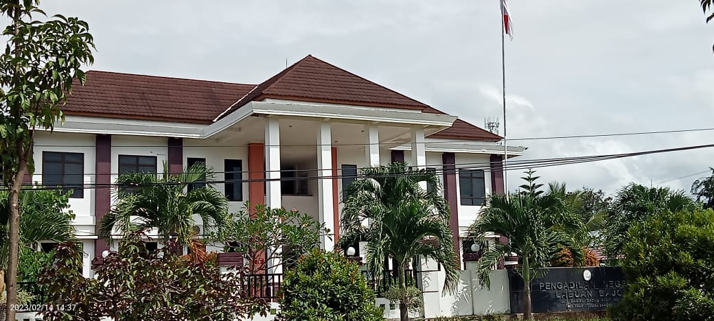 Hakim Pengadilan Negeri Labuan Bajo Tolak Eksepsi Terdakwa Bonaventura Abunawan