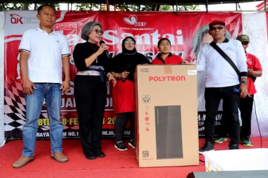 Anggota DPR Indah Kurnia Berikan Edukasi Warga Tambak Rejo Terkait Investasi Bodong dan Pinjol Ilegal