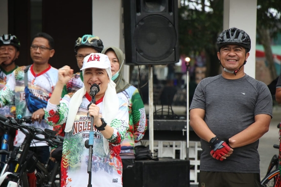 Bupati Bojonegoro dan Forkopimda Lepas Ribuan Warga untuk Gowes Bareng