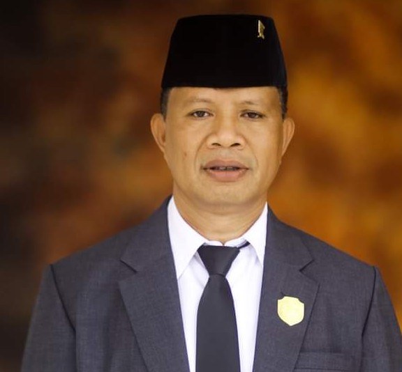 Wakil Ketua DPRD Mabar Sebut BPOLBF tidak Memberikan Contoh yang Baik