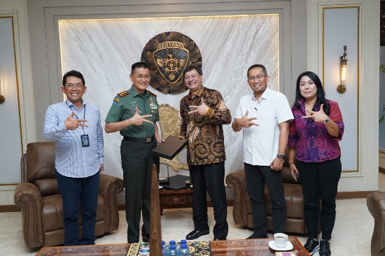 Tingkatkan Silaturahmi, Senior Vice President PT. Bank Mandiri Kunjungi Kodam IX/Udayana