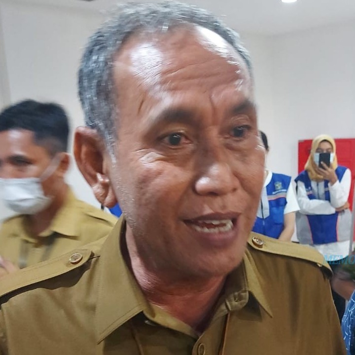 Pemkot Surabaya Sediakan Ribuan Seragam Gratis untuk Warga Miskin, Dispendik: Jangan Tarik Biaya!