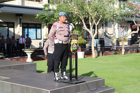 Propam Polda Bali Tes Urine dan Periksa Sejumlah Kelengkapan Personel Polres Gianyar