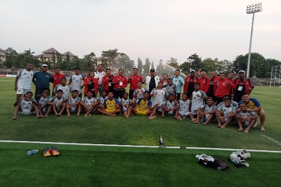 Tim Pra PON NTT Hajar NTB Tiga Gol Tanpa Balas