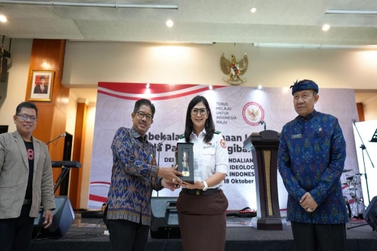 Diharapkan Jadi Teladan di Masyarakat Paskibraka Kota Denpasar tahun 2023, Digembleng Materi Penguatan Ideologi Pancasila