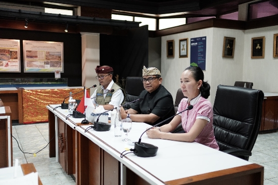 Tertarik Hari Simulasi Bencana, Delegasi Pertahanan Jepang Simak Paparan Kesiapsiagaan Bencana dari Kalaksa BPBD Bali