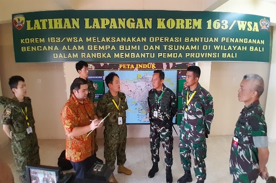 Penutupan Latihan Penanggulangan Bencana Alam Korem 163/WSA Ditandai dengan Kegiatan Baksos