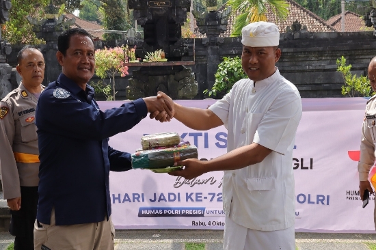 Jelang Hari Ulang Tahun Humas Polri ke-72, Polres Bangli Gelar Bakti Sosial
