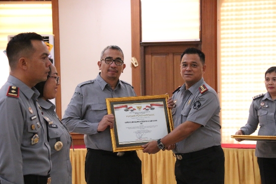 Kanwil Kemenkumham Bali bersama Lima UPT Raih Penghargaan P2HAM