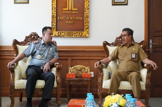 Terima Kunjungan Pemkab Gianyar, Kakanwil Kemenkumham Bali Sangat Mendukung Mall Pelayanan Publik