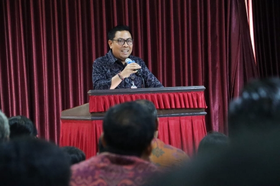 Wawali Arya Wibawa Hadiri Sosialiasi Wawasan Kebangsaan bagi Kepala Kewilayahan dan Kadus/Kaling Se-Kecamatan Dentim