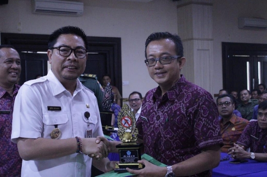 112 Kadus / Kaling se-Kecamatan Denpasar Barat Ikuti Sosialisasi Wawasan Kebangsaan