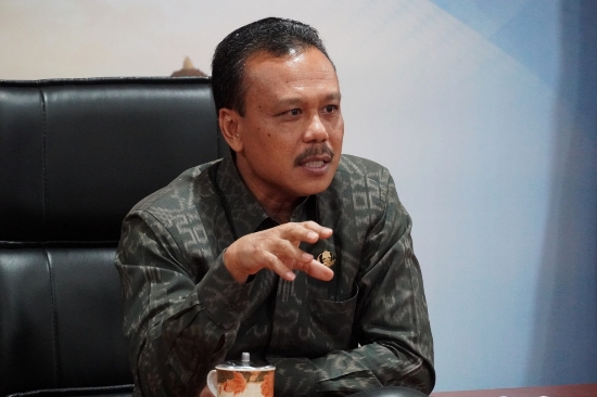 Sekda Dewa Made Indra Ajak Jajarannya Simak Sosialisasi Bawaslu Provinsi Bali Terkait Netralitas ASN dan Non ASN