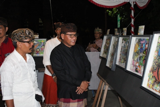Sanggar Jepun Putih Sukses Ubah Sampah Plastik jadi Karya Seni Lukis Estetik
