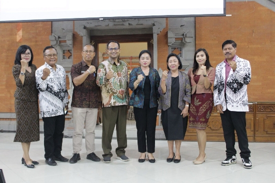 Ratusan Guru TK dan SD Se-Kota Denpasar Ikuti Seminar Transisi PAUD – SD