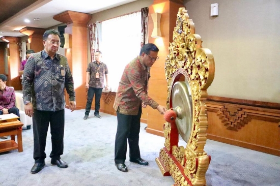 Sekda IB Alit Wiradana Buka Giat Desiminasi Hasil Penelitian dan Pengembangan Kota Denpasar