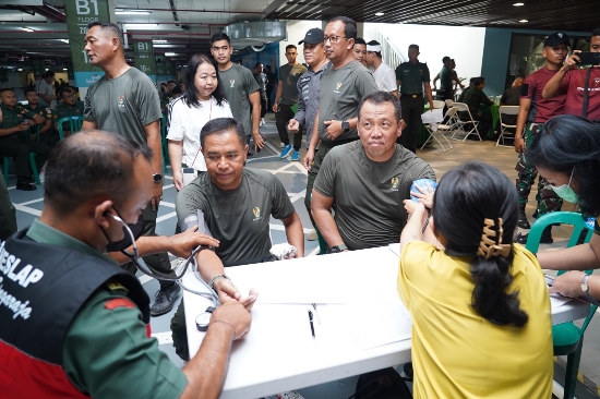 Donor Darah Hari Juang TNI AD ke-78 di Wilayah Kodam IX/Udayana Ditargetkan dapat 1000 Kantong Darah